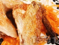 Печени пилешки крилца със синьо сирене на фурна с подлучено кисело мляко
